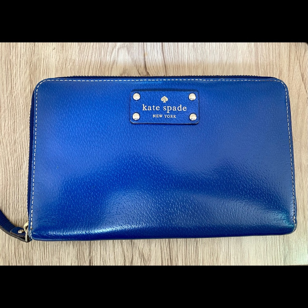 Kate Spade Wellesley Large Travel Wallet